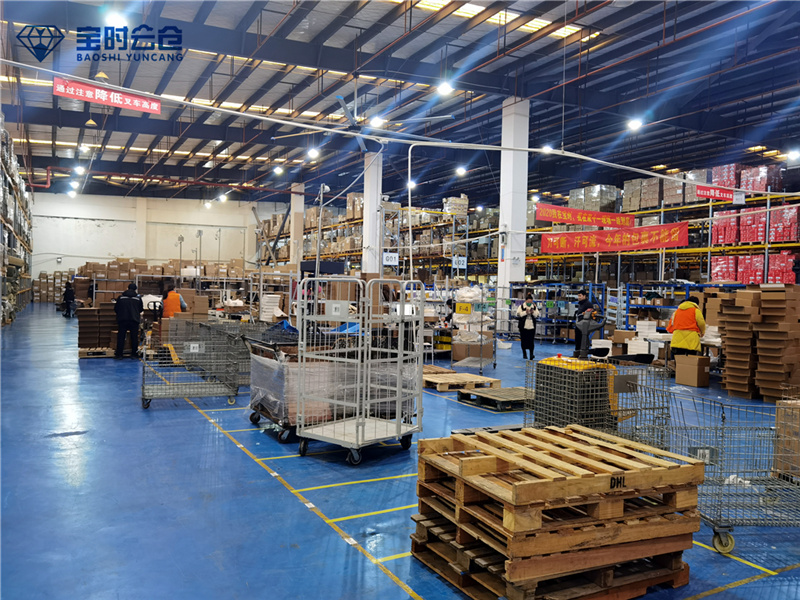 活動(dòng)倉(cāng) 活動(dòng)倉(cāng)